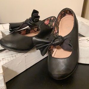 YNot soft leather black dress flats